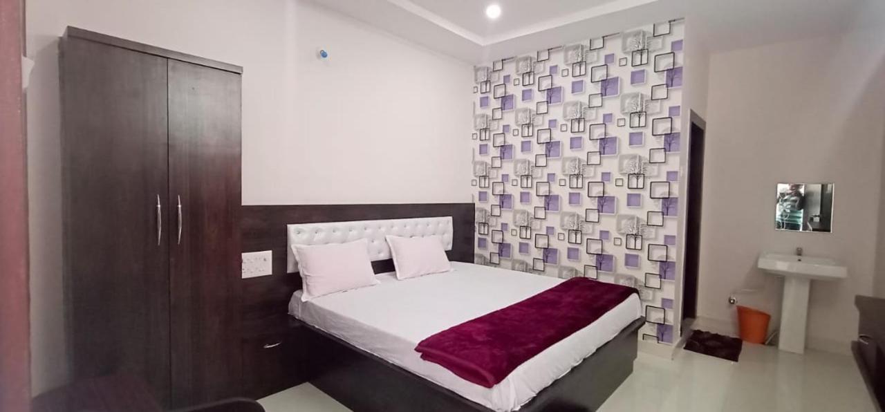 Varun Residency Bhadrachalam Εξωτερικό φωτογραφία